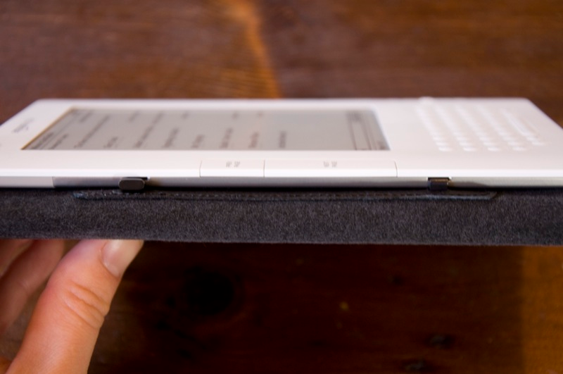Illustration for article titled Kindle 2 Review: Sheeeyah, More Like Kindle 1.5